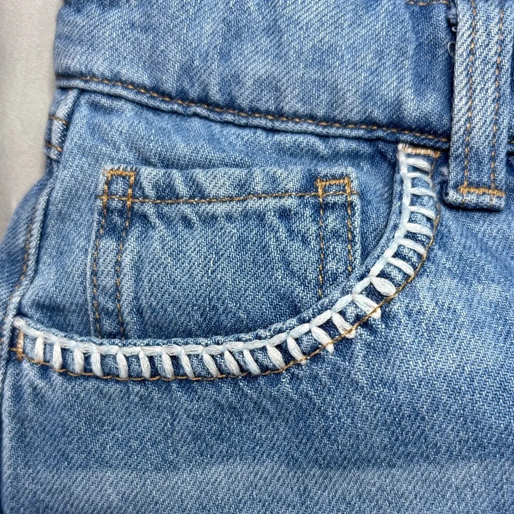 GAP Medium Blue Adjustable Denim Shorts with Whipstitch Pockets